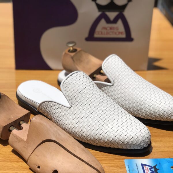 White basket mule❤️